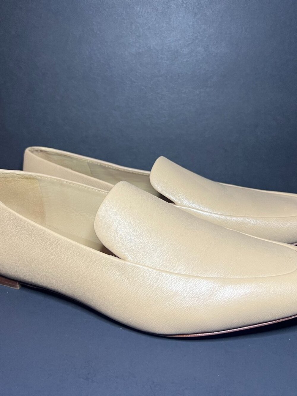 Vince Vero Cuoio Women's Beige Tan Leather Slip On Flats Loafers 8.5M
